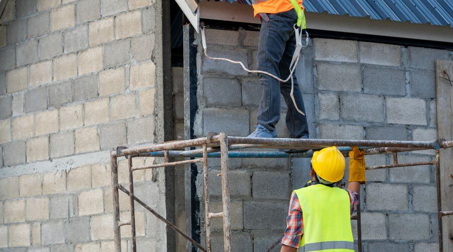 Professional gutter cleaning in Pretty Prairie, KS